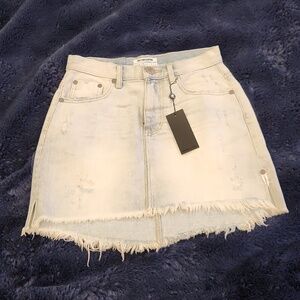 Super light wash, distressed two tone One Teaspoon skirt size 26!